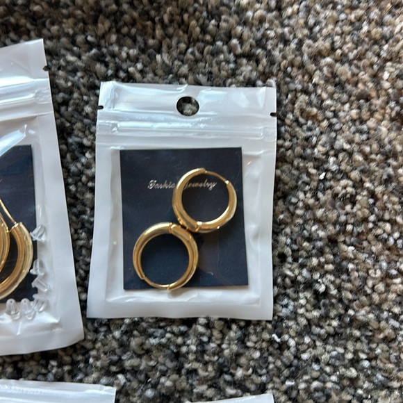 Amazon Gold Earrings Set for Women - Picture 5 of 9